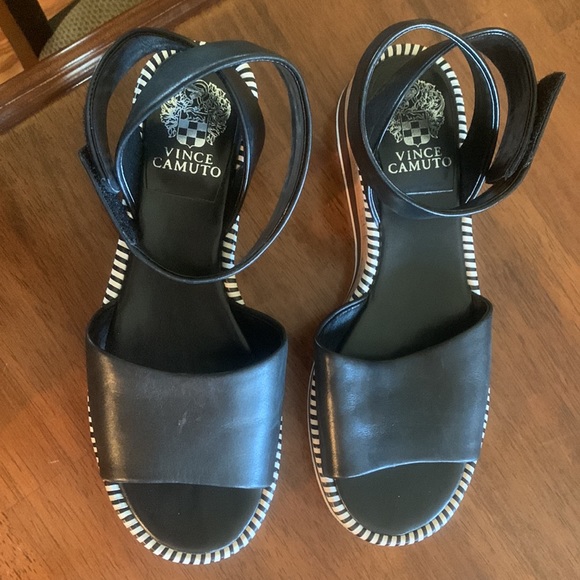 VINCE CAMUTO WRAP AROUND LEATHER SANDALS WOMENS SIZE 8.5 - Picture 2 of 8